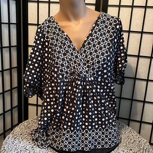 Madison Woman Size 2X Polka Dot Top